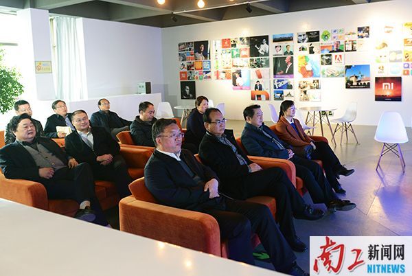 2017-03-03_192319_318124.jpg 2017.03.02我校与桐柏县校企合作洽谈会(刘章) (49).jpg
